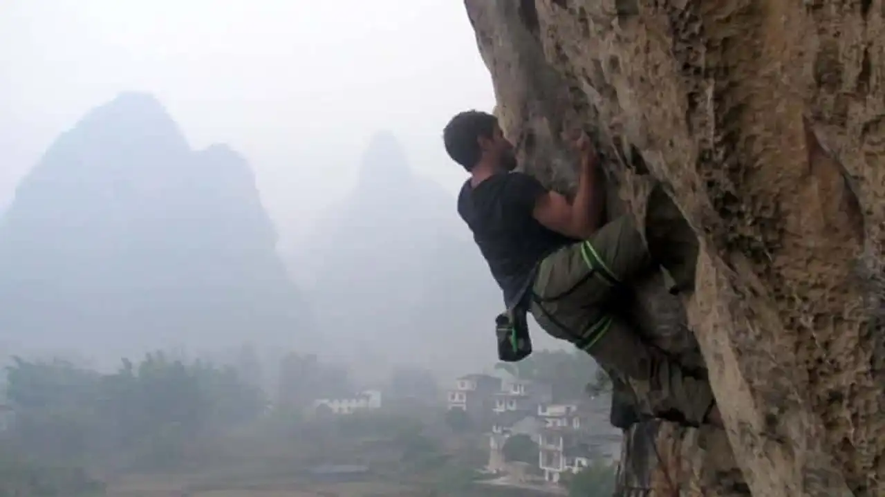 photos of impressive climbing spots