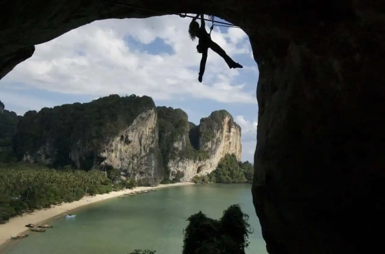 photos of impressive climbing spots