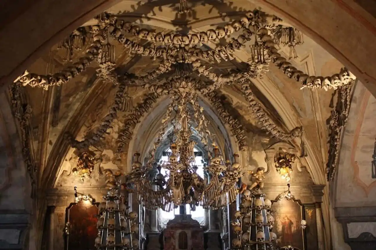 Strange and terrifying places in the world