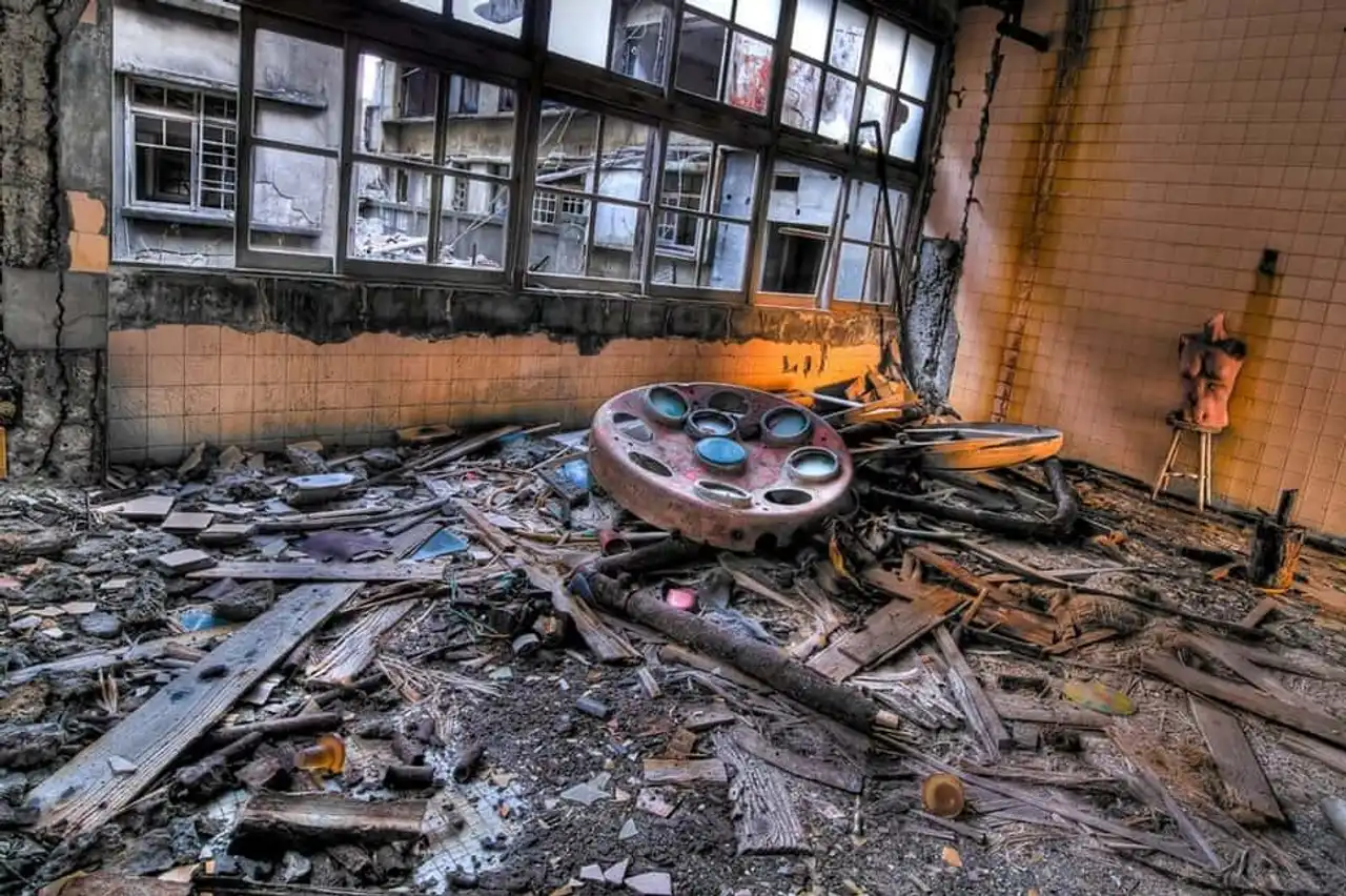 Strange and terrifying places in the world