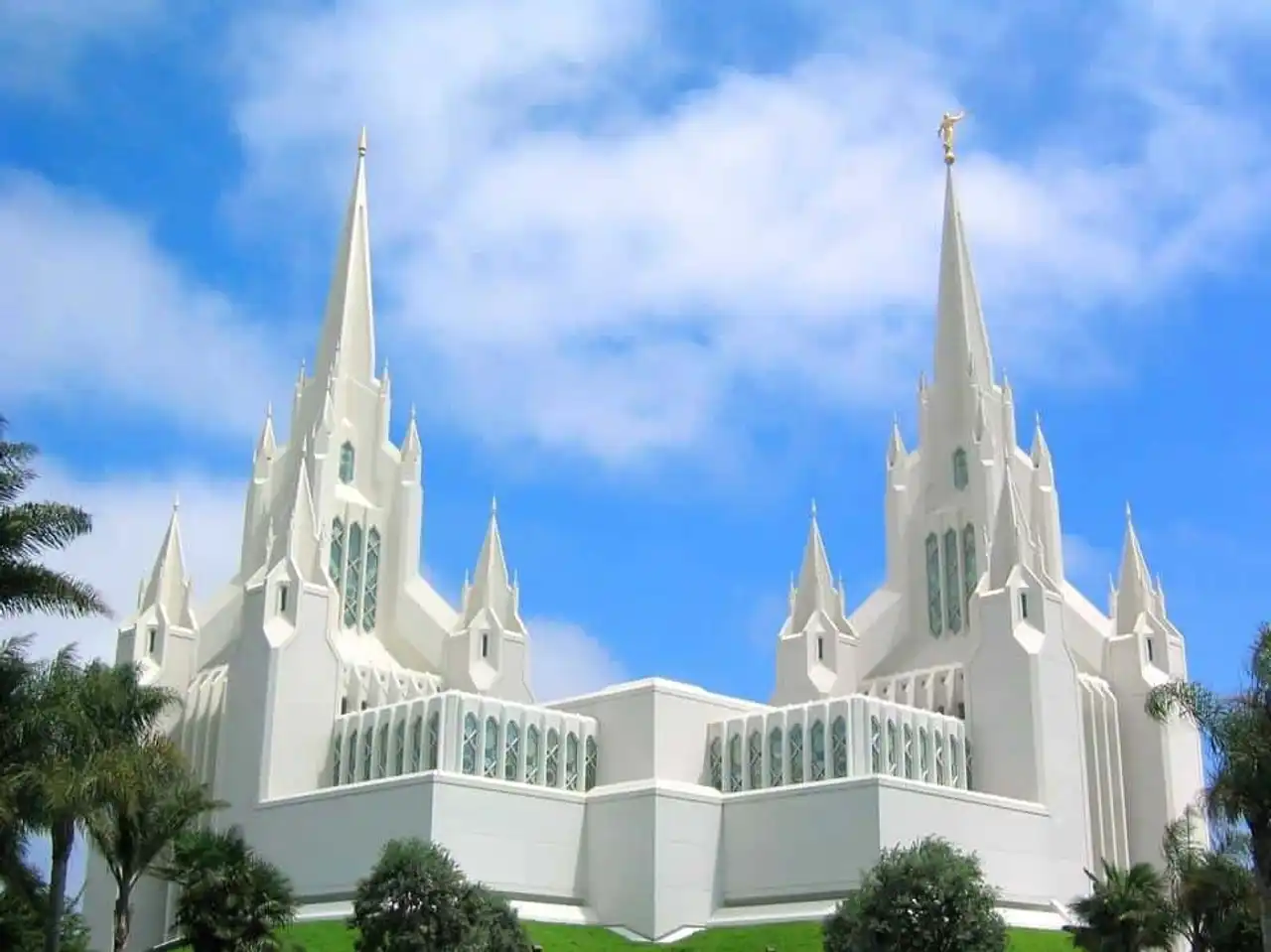 Most spectacular places of worship and religious sites in the world